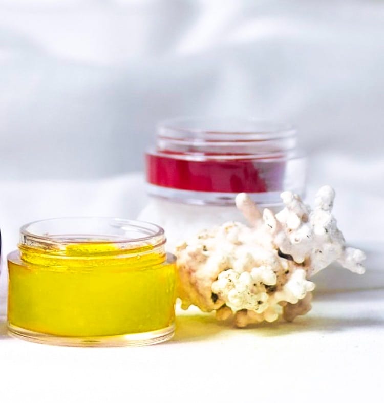 Lip scrub